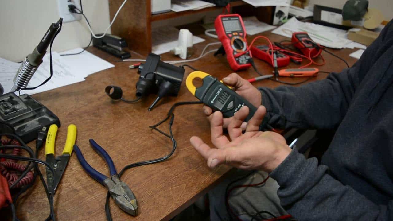 Master The Use Of A Multimeter - Video Tutorial